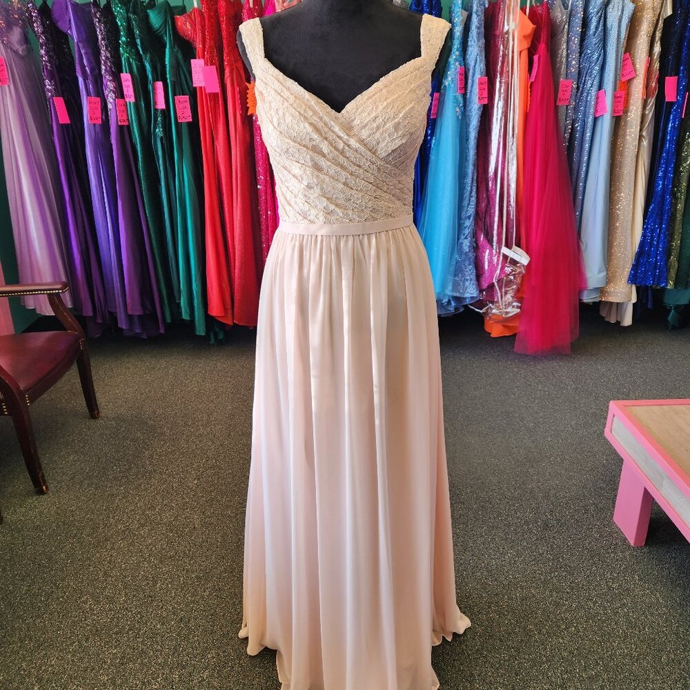 Bill Levkoff Cream Lace Bodice Chiffon A-Line Wedding Dress